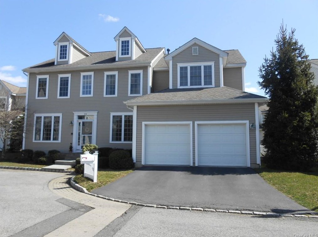 99 Amity Ct, White Plains, NY 10603