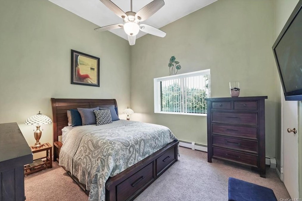 10 Waterview Est, Peekskill NY  10566-4437 exterior