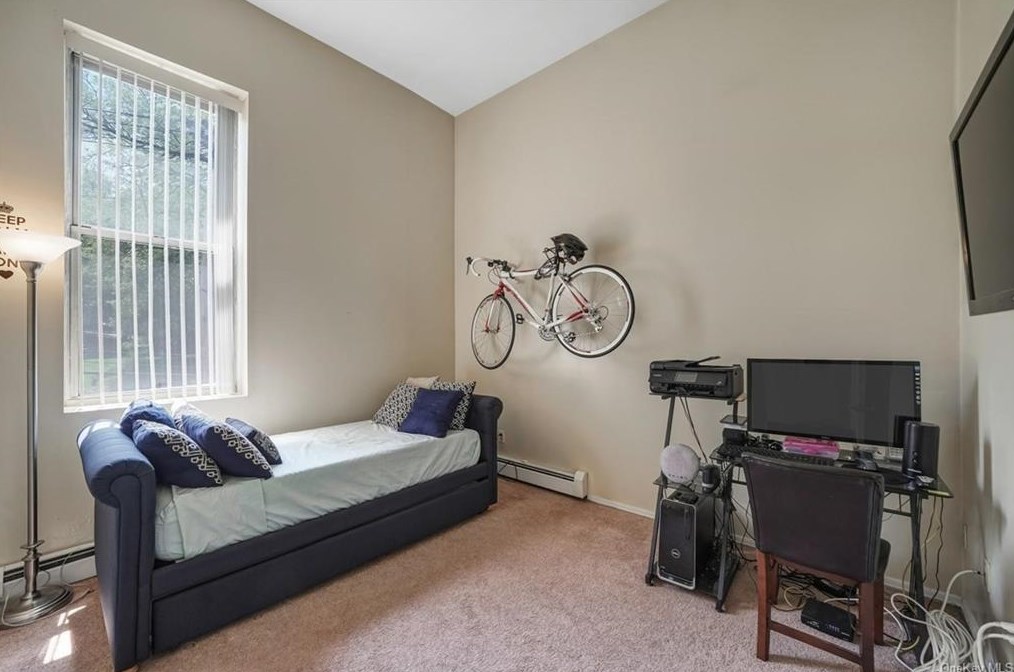 10 Waterview Est, Peekskill NY  10566-4437 exterior