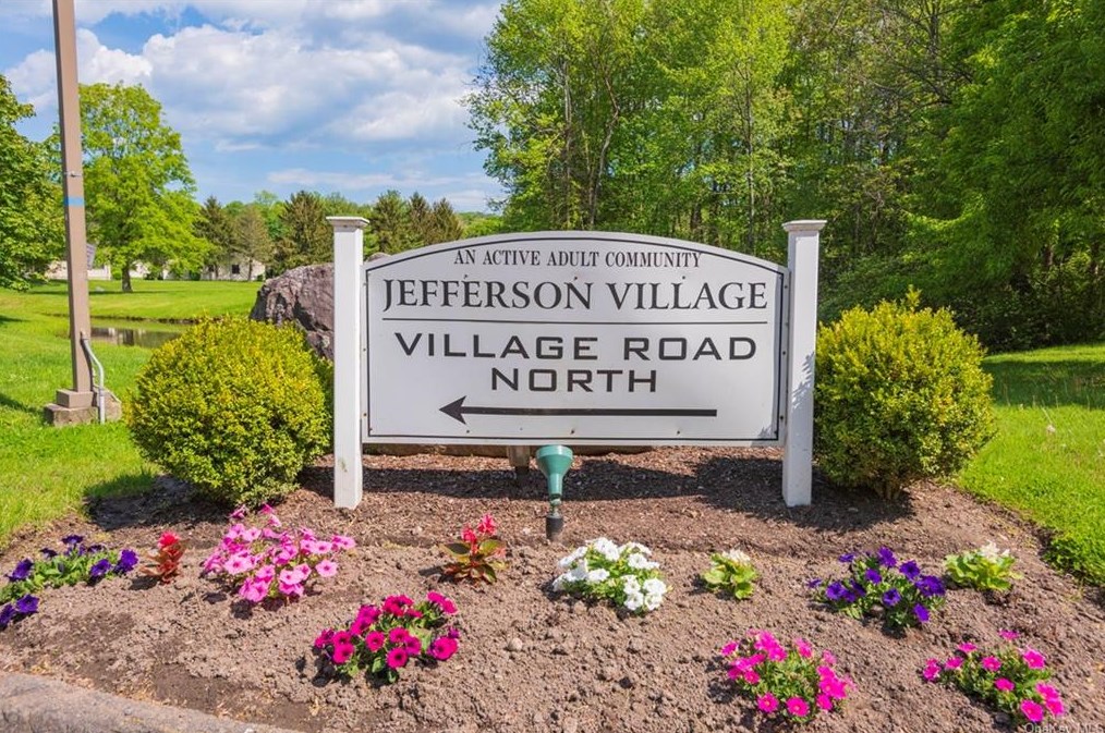 173 Long Hill Dr #j, Yorktown Hgts, NY 10598