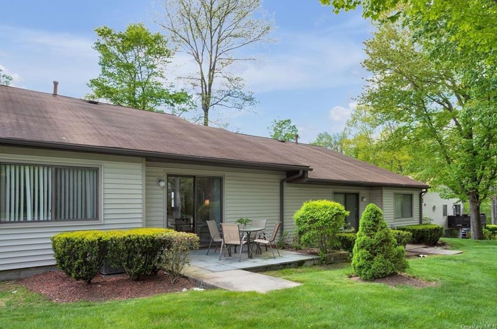 112 Village Rd #b, Yorktown Hgts, NY 10598