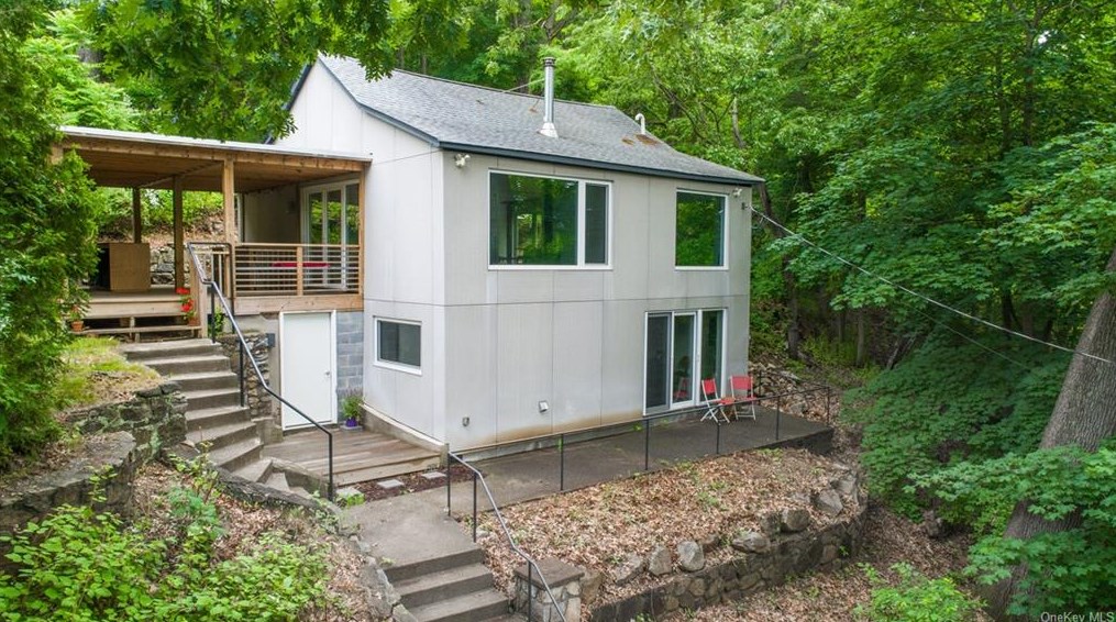 800 Paulding St, Peekskill, NY 10566-2116