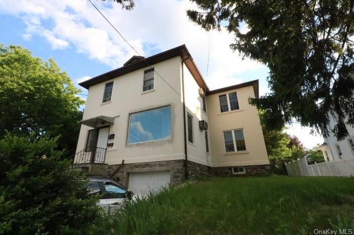 12 Bellew Ave, Yonkers, NY 10709-3102