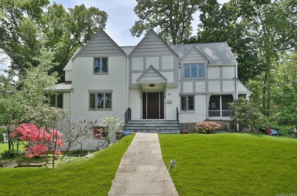40 Pell Pl, New Rochelle, NY 10803