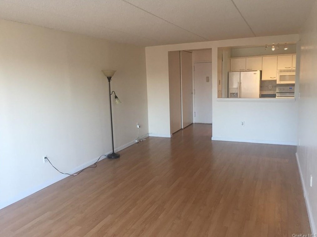 50 Columbus Ave Apt 820, Yonkers, NY 10707