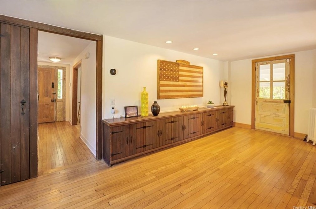 80 Tripp St, Mount Kisco NY  10549-4624 exterior