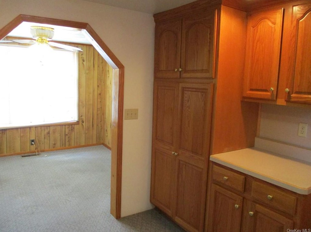 7 Upper Canal St, Port Jervis NY  12771-1242 exterior