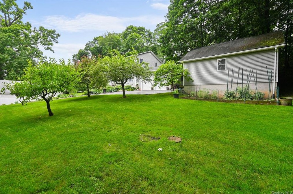 15 Wolden Rd, Crotonville, NY 10562