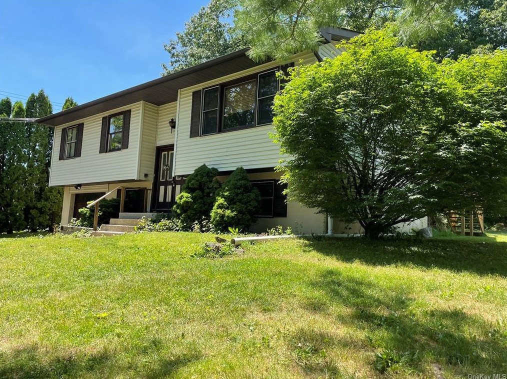 91 Taft Ave, Newburgh, NY 12550-2736