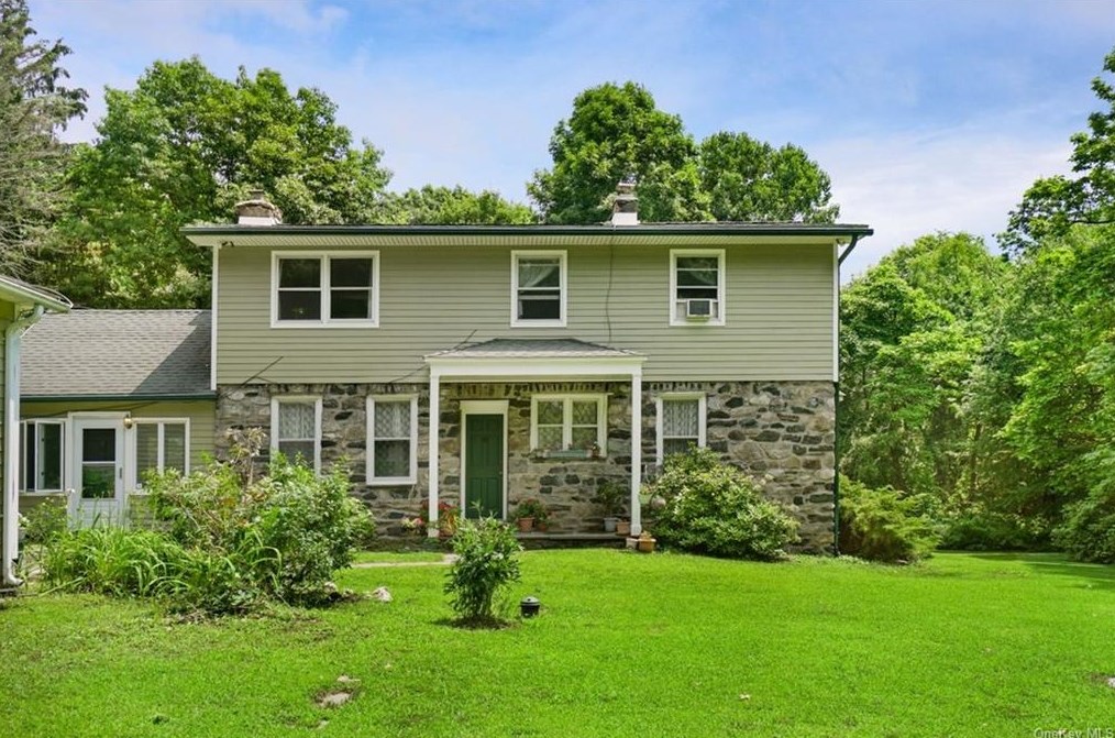 771 Farmers Mills Rd, Kent Lakes, NY 10512-3029