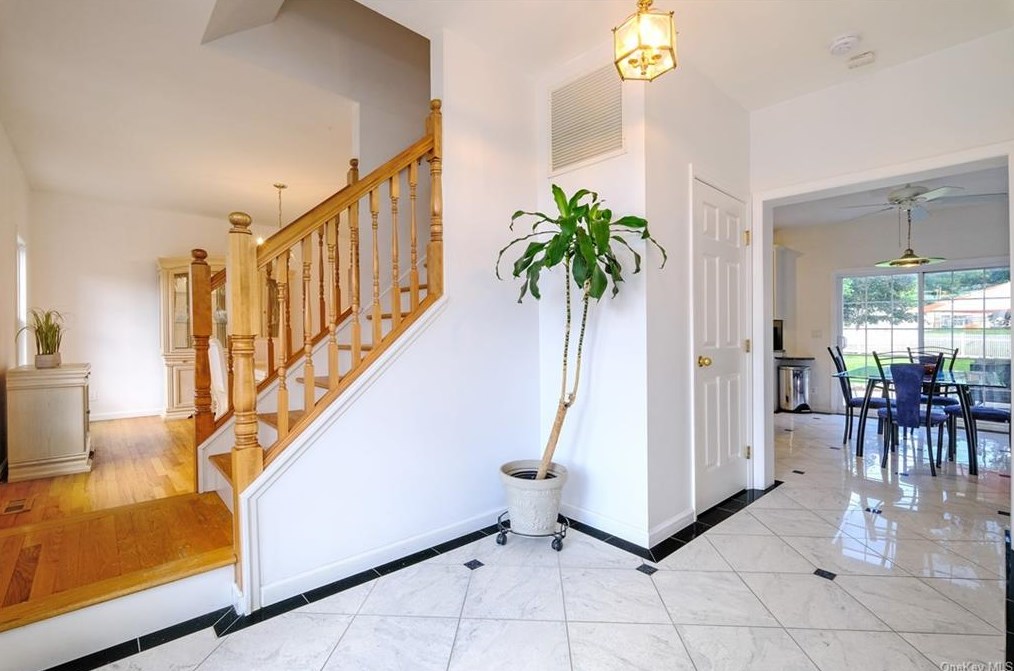 174 Westchester Ave, Buchanan, NY 10511