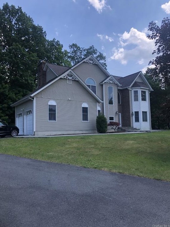 10 Zachary Taylor St, Stony Point, NY 10980