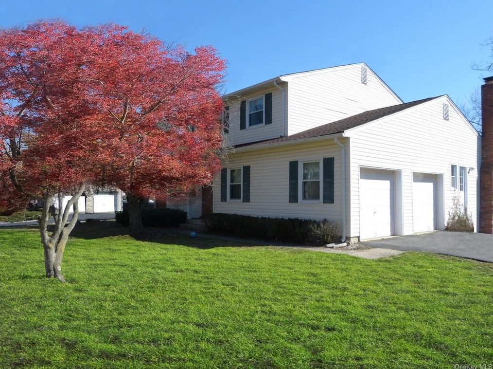 14 Hemptor Rd, New City, NY 10956-2509