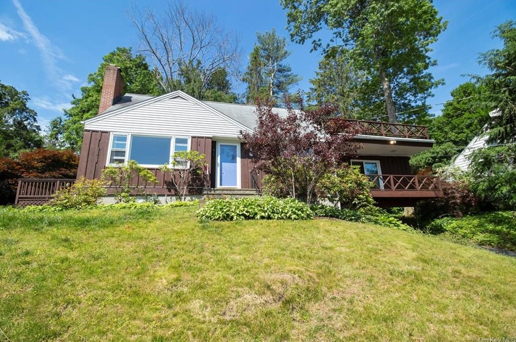 23 Gilbert St, Lewisboro, NY 10590