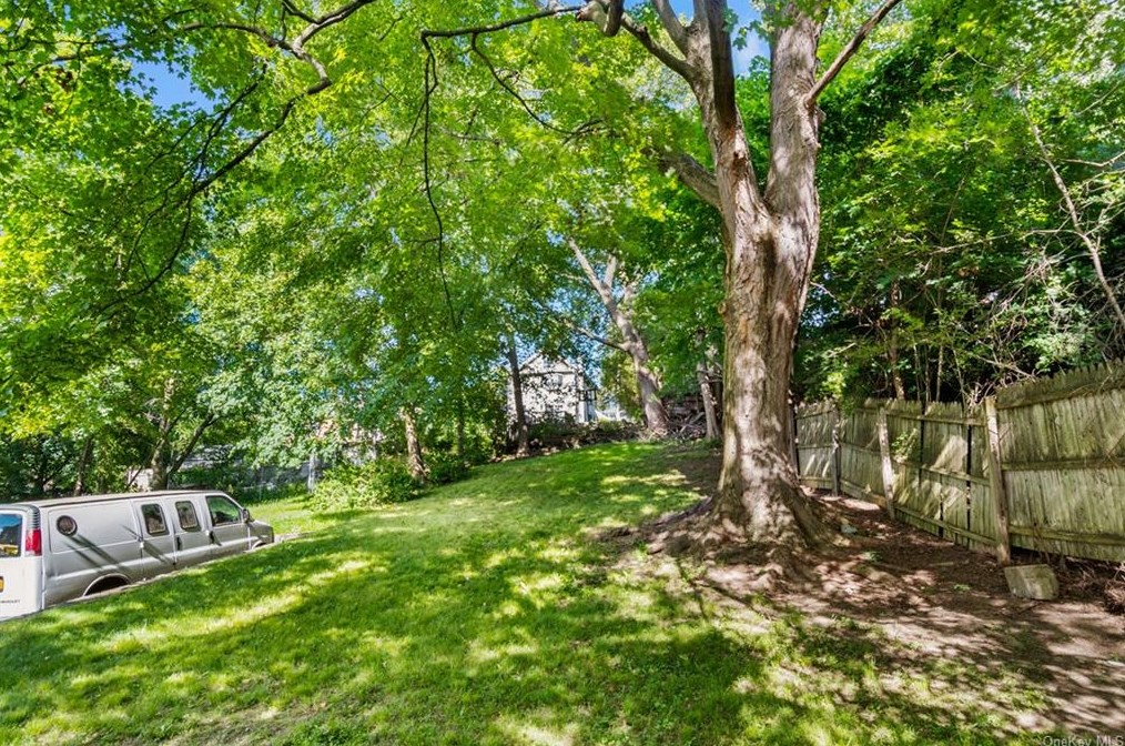 58 Linden Ave, Crotonville, NY 10562