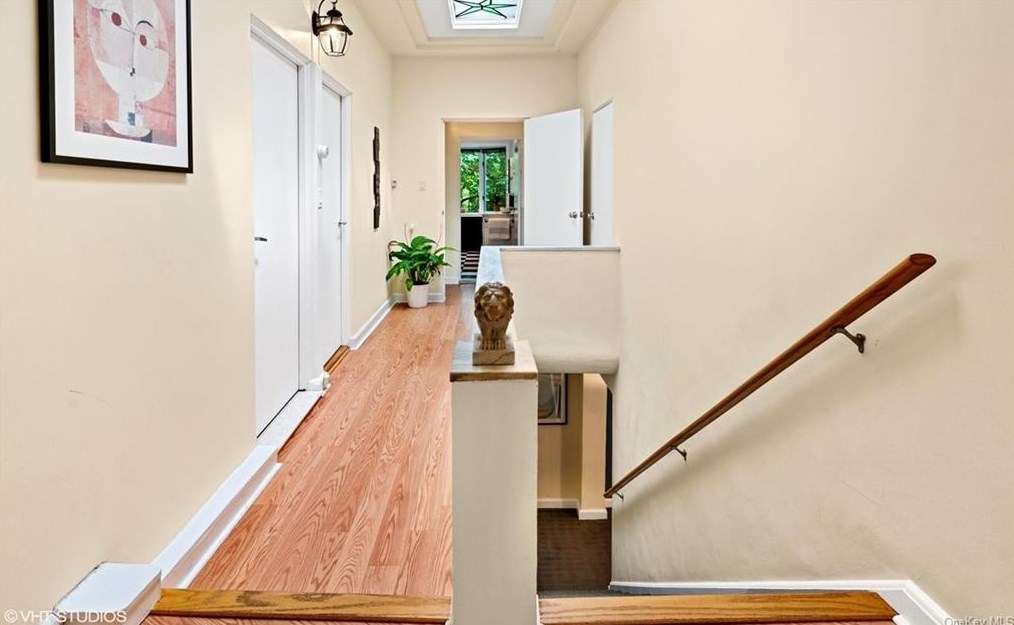 30 Copley Rd, Larchmont, NY 10538-3209