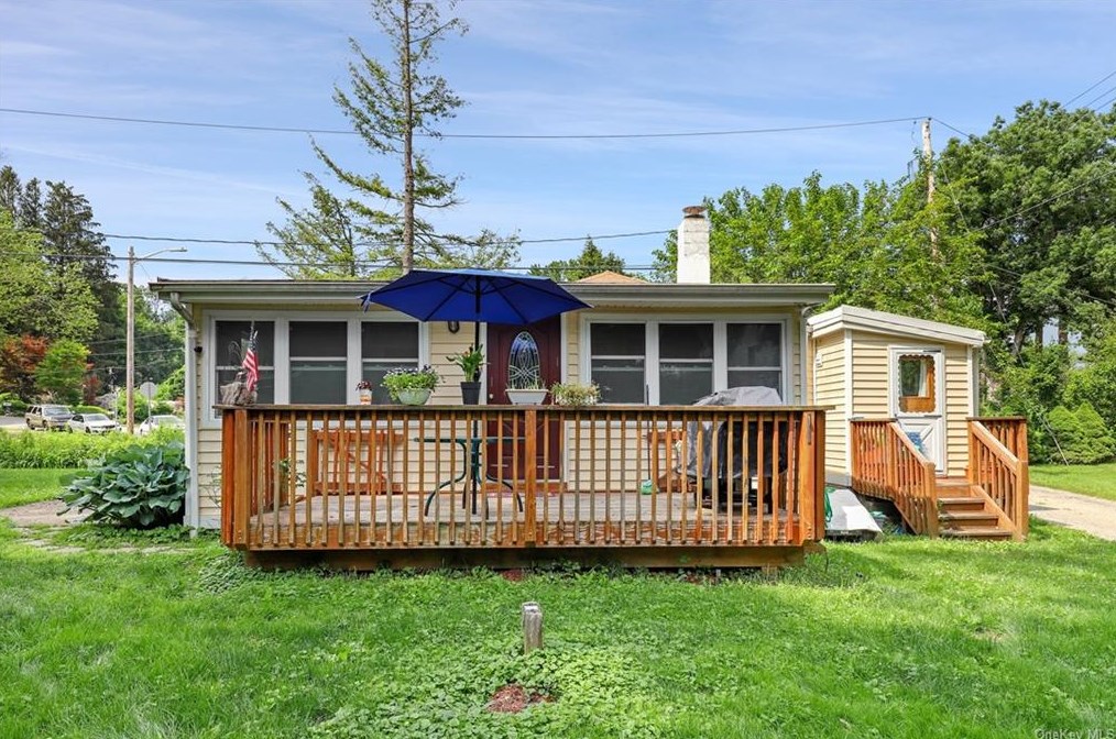 27 Lake Shore Dr, Patterson, NY 12563