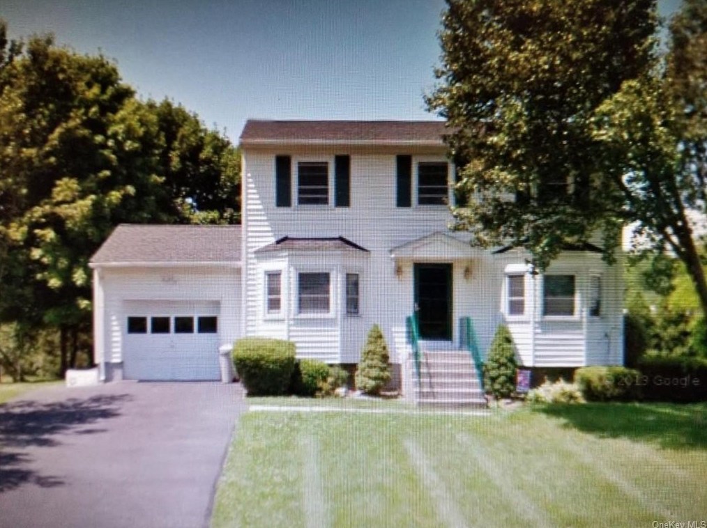 209 Butter Hill Dr, Newburgh, NY 12553-8032