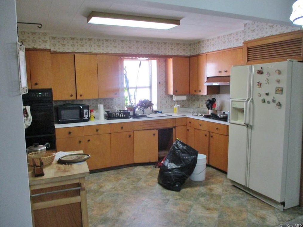6 2nd St, Port Jervis, NY 12771-3005