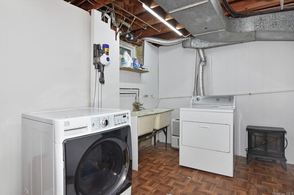 121 Walgrove Ave, Dobbs Ferry NY 10522-3106 exterior