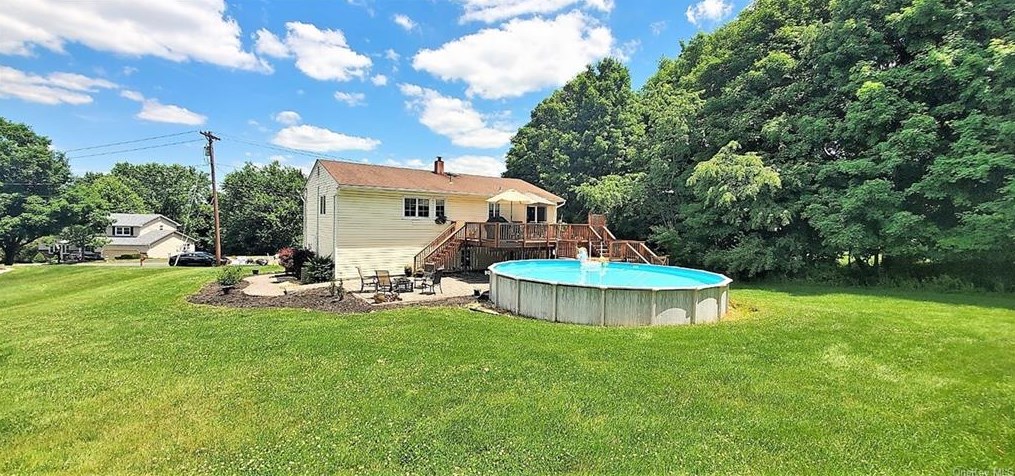 30 Peter Bush Dr, Monroe, NY 10950-3016