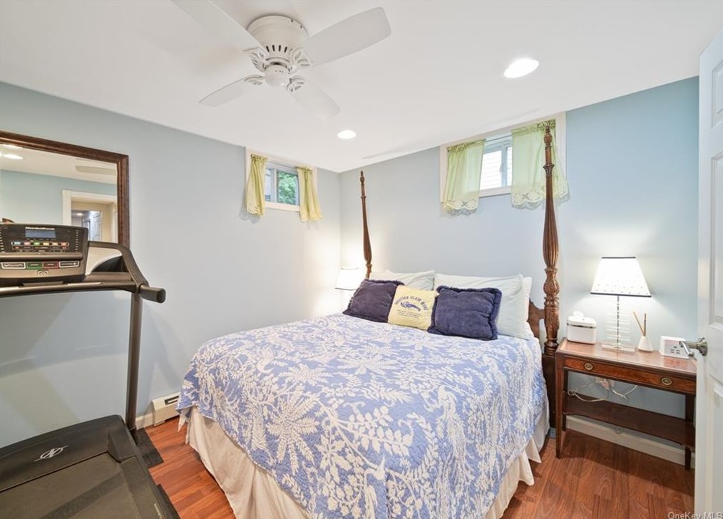 12 Sgt Ingram Ct, Chestnut Ridge NY  10965-2473 exterior