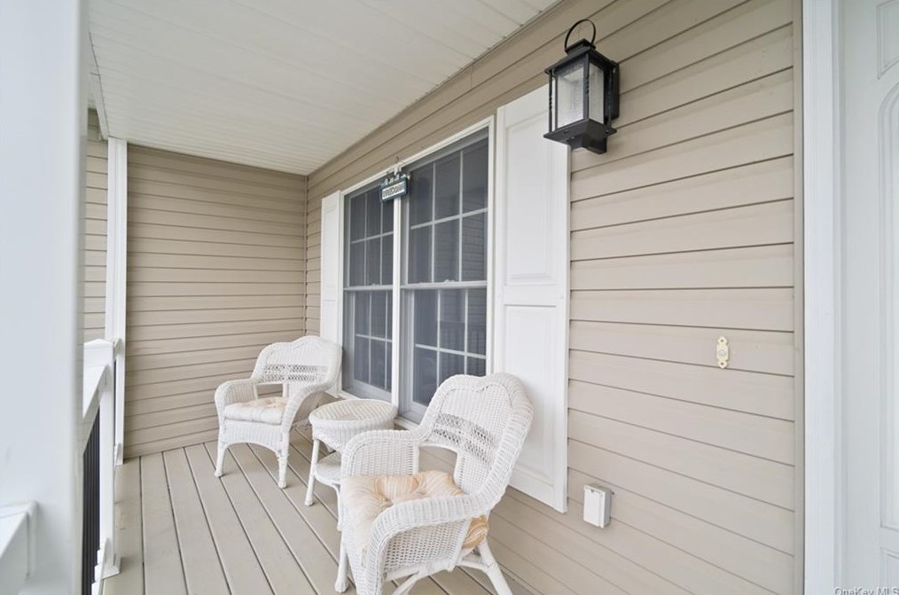 12 Sgt Ingram Ct, Chestnut Ridge NY  10965-2473 exterior