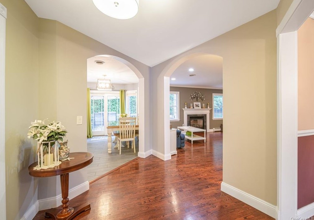 12 Sgt Ingram Ct, Chestnut Ridge NY  10965-2473 exterior