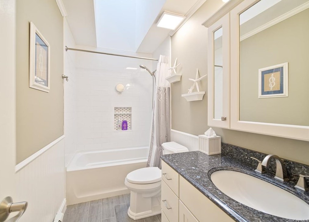 12 Sgt Ingram Ct, Chestnut Ridge NY  10965-2473 exterior