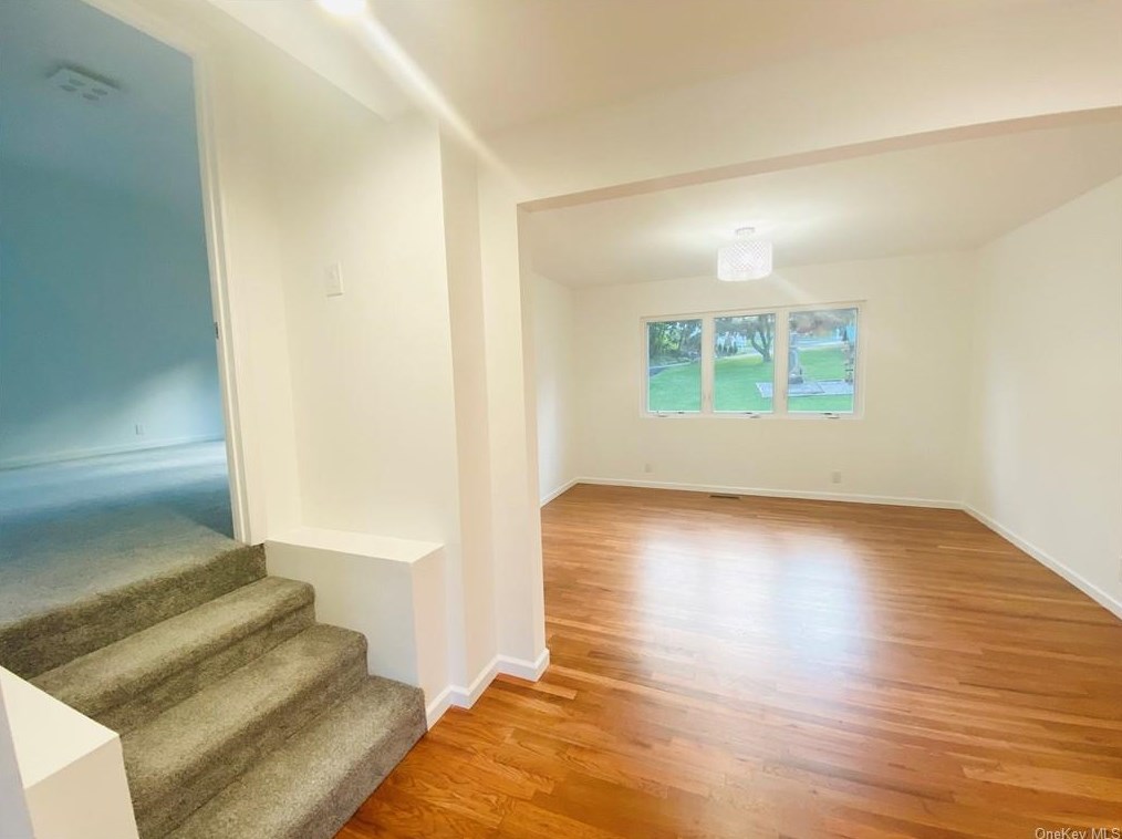 148 Cortlandt St, Croton On Hudson NY  10520-1416 exterior