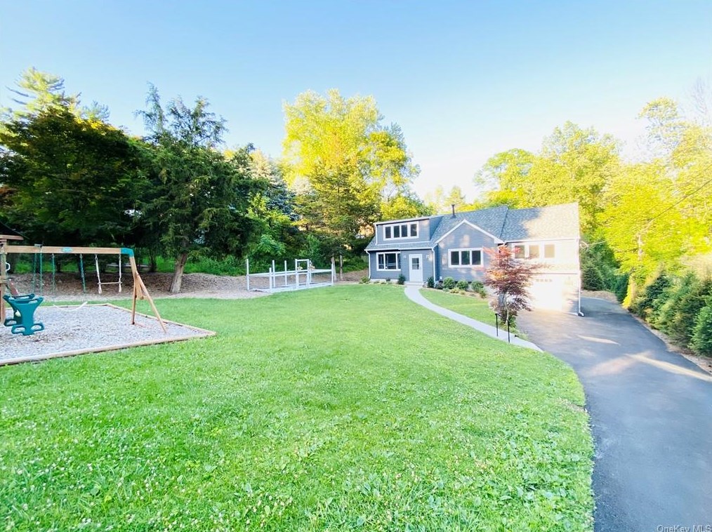 148 Cortlandt St, Croton On Hudson NY  10520-1416 exterior