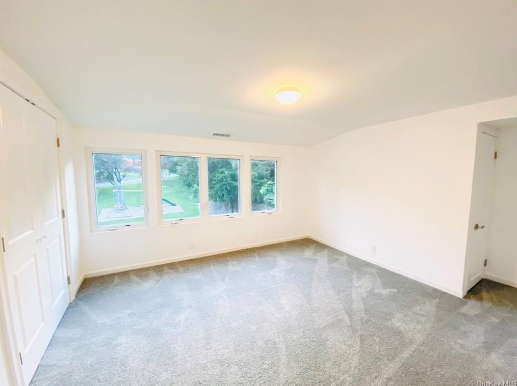 148 Cortlandt St, Croton On Hudson NY  10520-1416 exterior