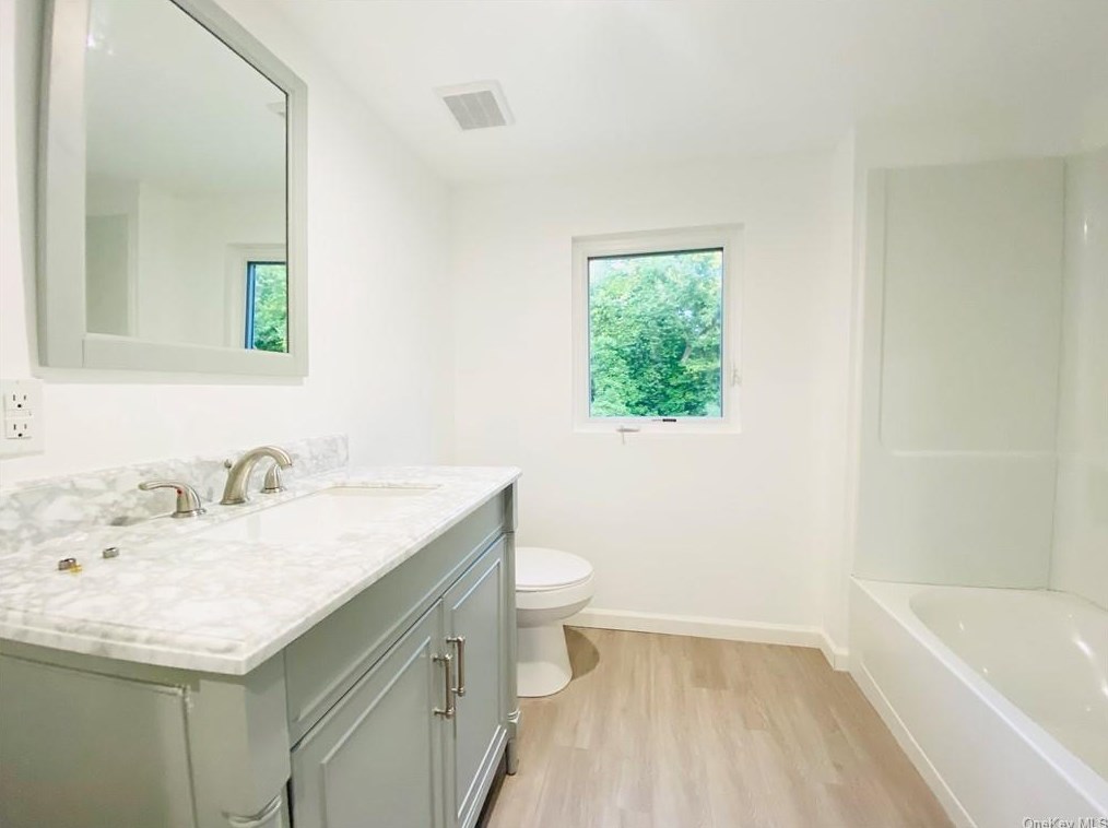 148 Cortlandt St, Croton On Hudson NY  10520-1416 exterior