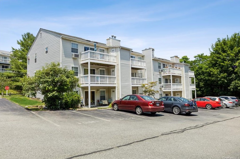 30 Lexington Hill #2, Harriman, NY 10926