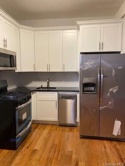 1033 E 225th St, Bronx, NY 10466