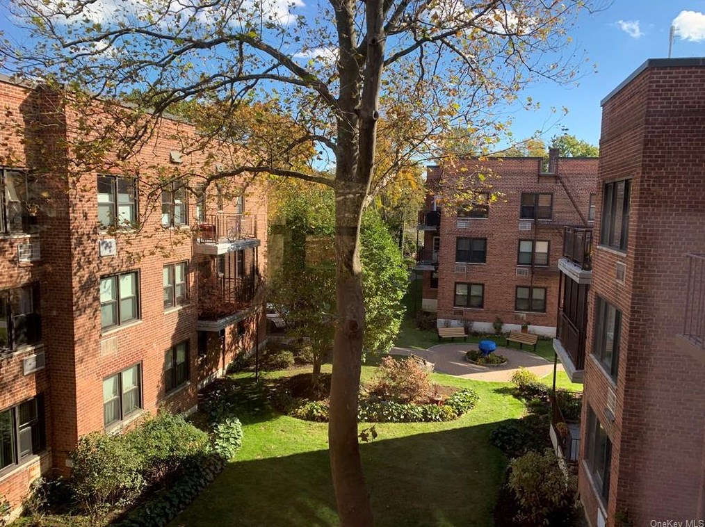 953 W Boston Post Rd #3k, Mamaroneck, NY 10543