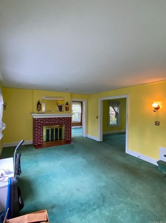 49 Smith Ave, White Plains, NY 10605