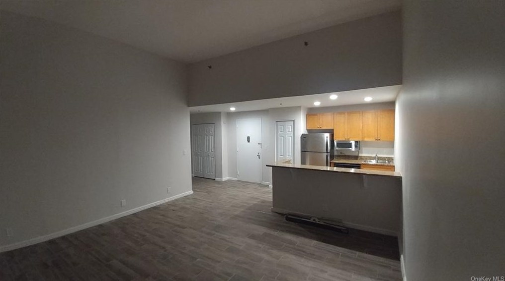 4202 Villa At The Woods, Peekskill NY  10566-4959 exterior