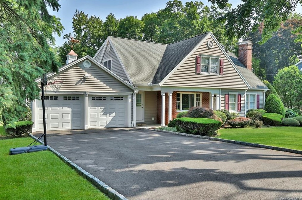599 Old Kensico Rd, Thornwood, NY 10594