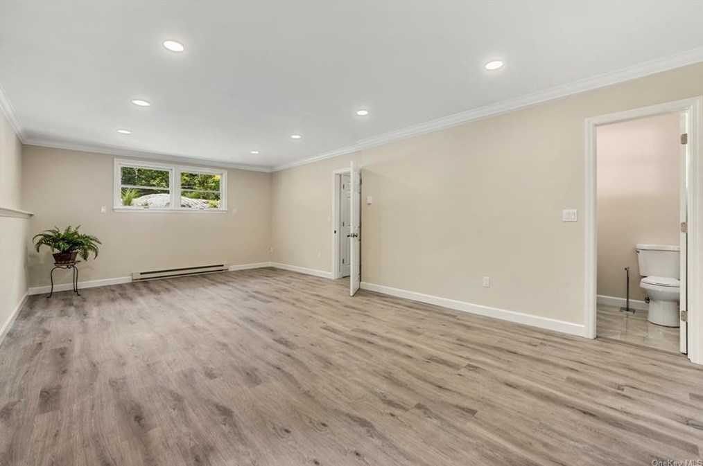 98 Whangtown Rd, Kent Lakes NY  10512-4024 exterior