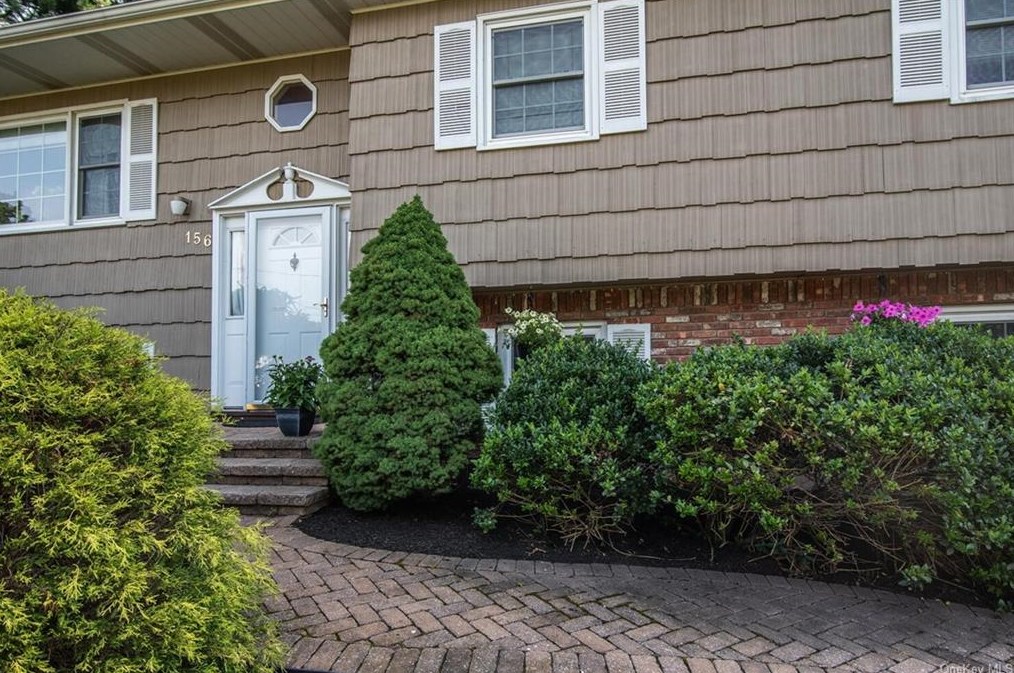 156 Sleepy Hollow Ln, Congers, NY 10920
