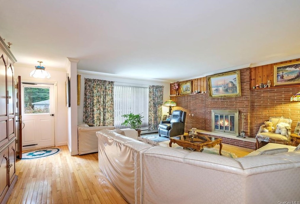 30 Duell Rd, White Plains, NY 10603