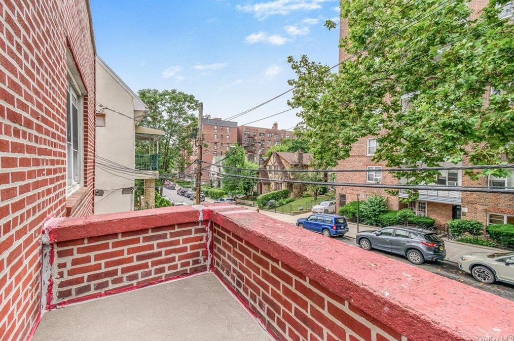 3264 Cambridge Ave, Bronx, NY 10463