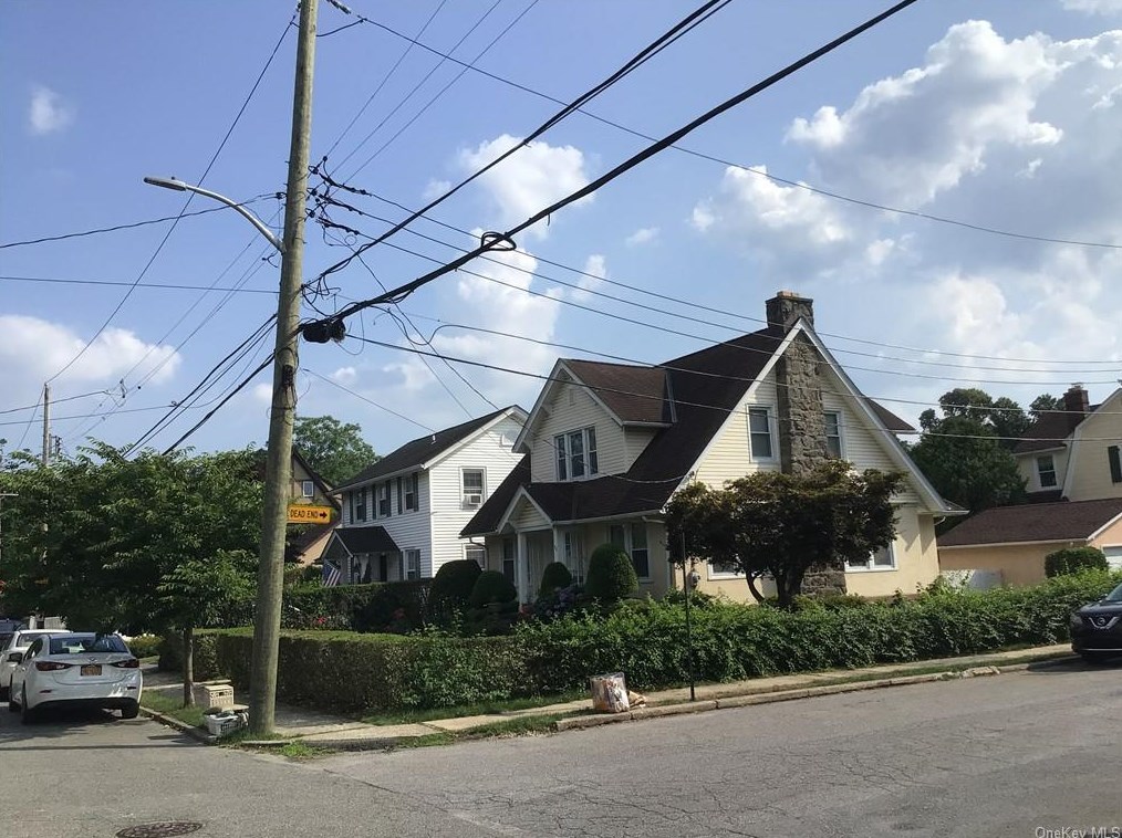 414 Beach Ave, Mamaroneck, NY 10543