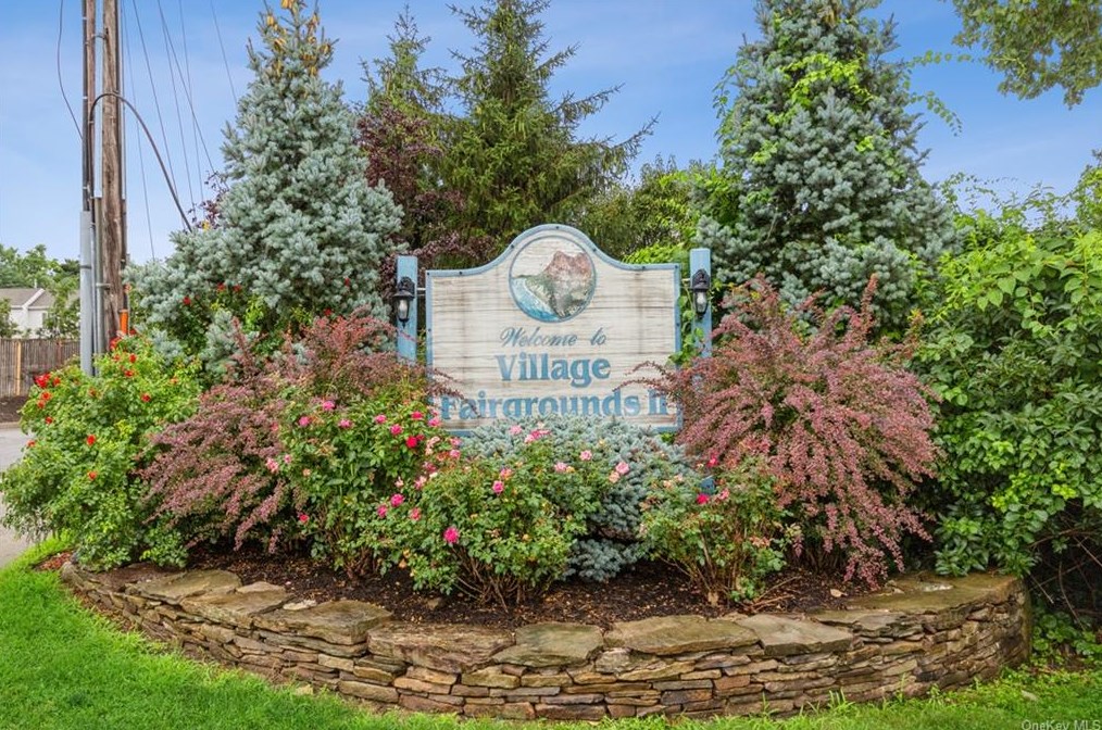 14 Melucci Ct, West Haverstraw, NY 10993-1254