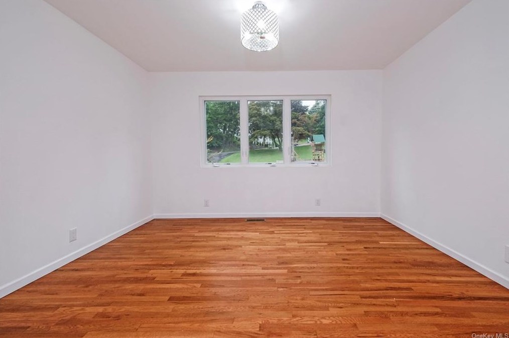 148 Cortlandt St, Croton On Hudson NY  10520-1416 exterior