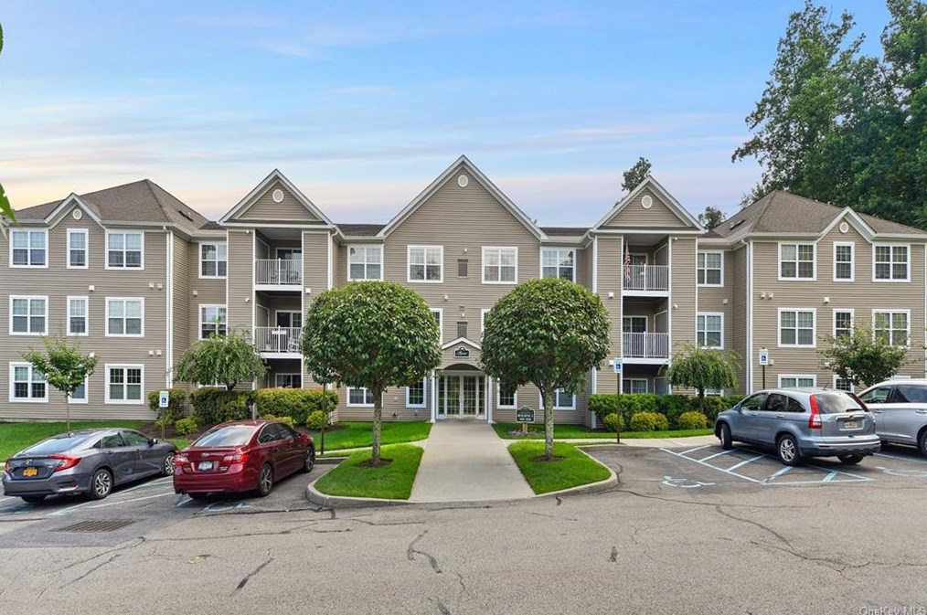 2110 Jacobs Hill Rd, Cortlandt Manor, NY 10567-2530