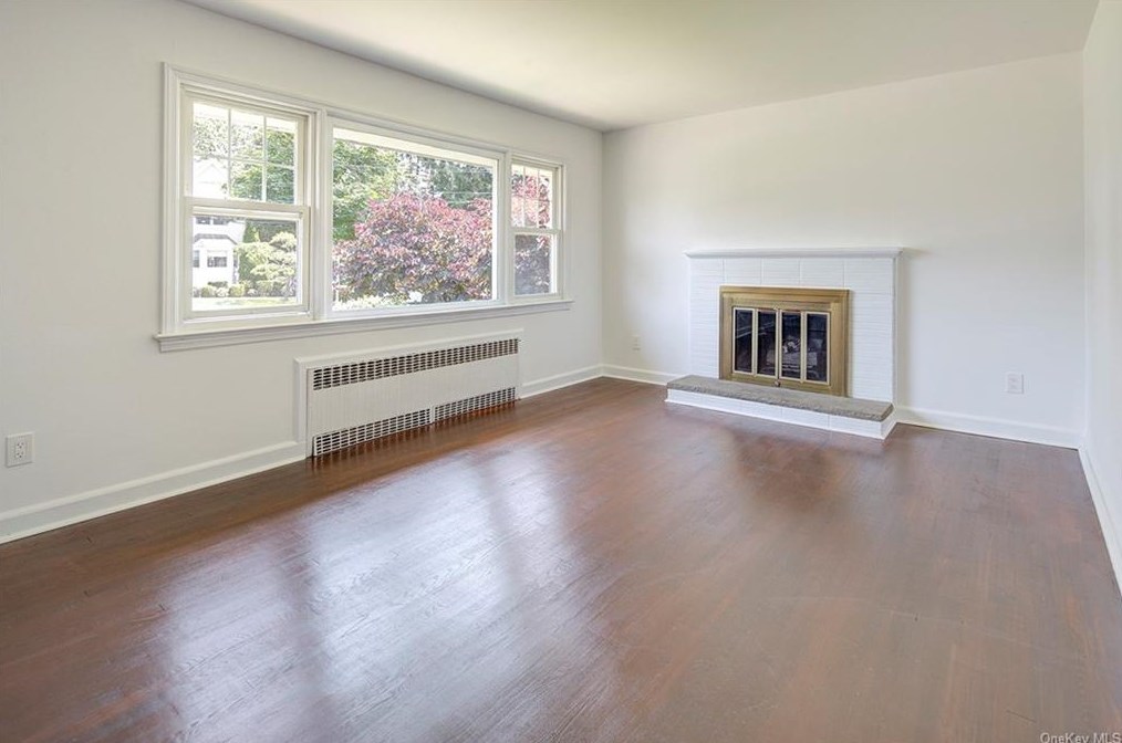 12 Rickbern St, Rye, NY 10580