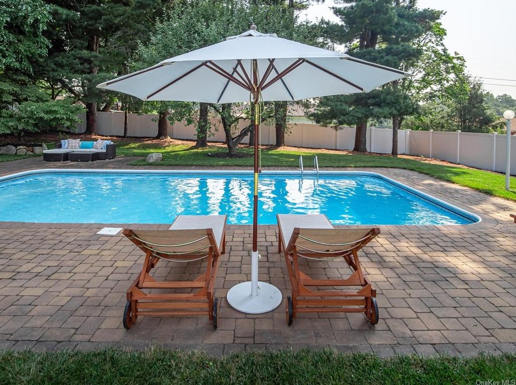2646 Springhurst St, Yorktown Hgts, NY 10598