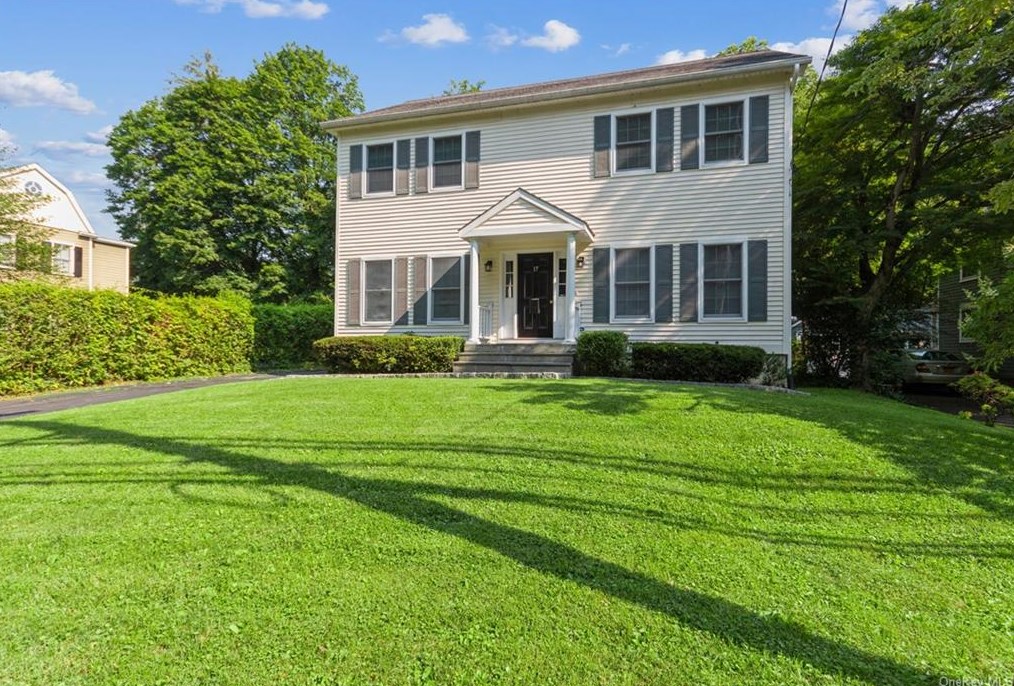 17 Lake St, Pleasantville, NY 10570